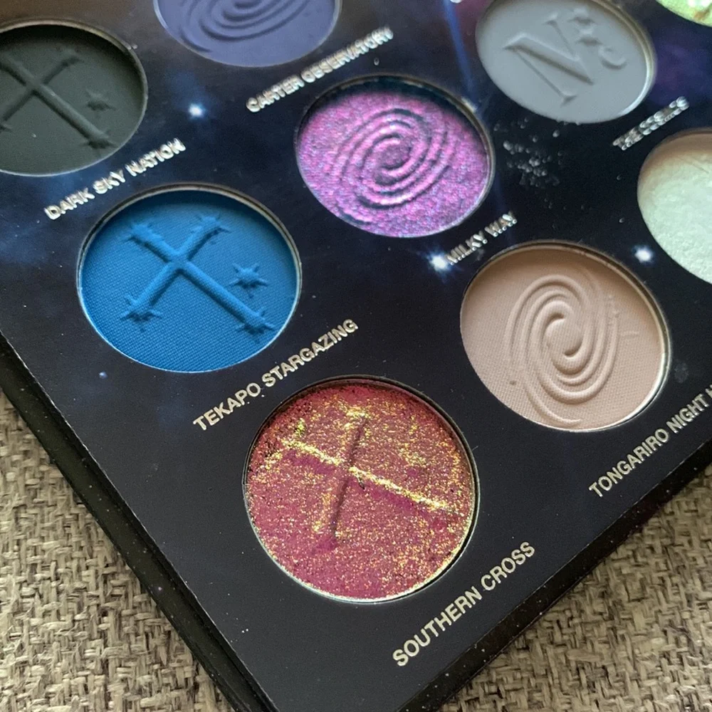 NIB Nomad New Zealand Stargazing Palette - Picture 2 of 10